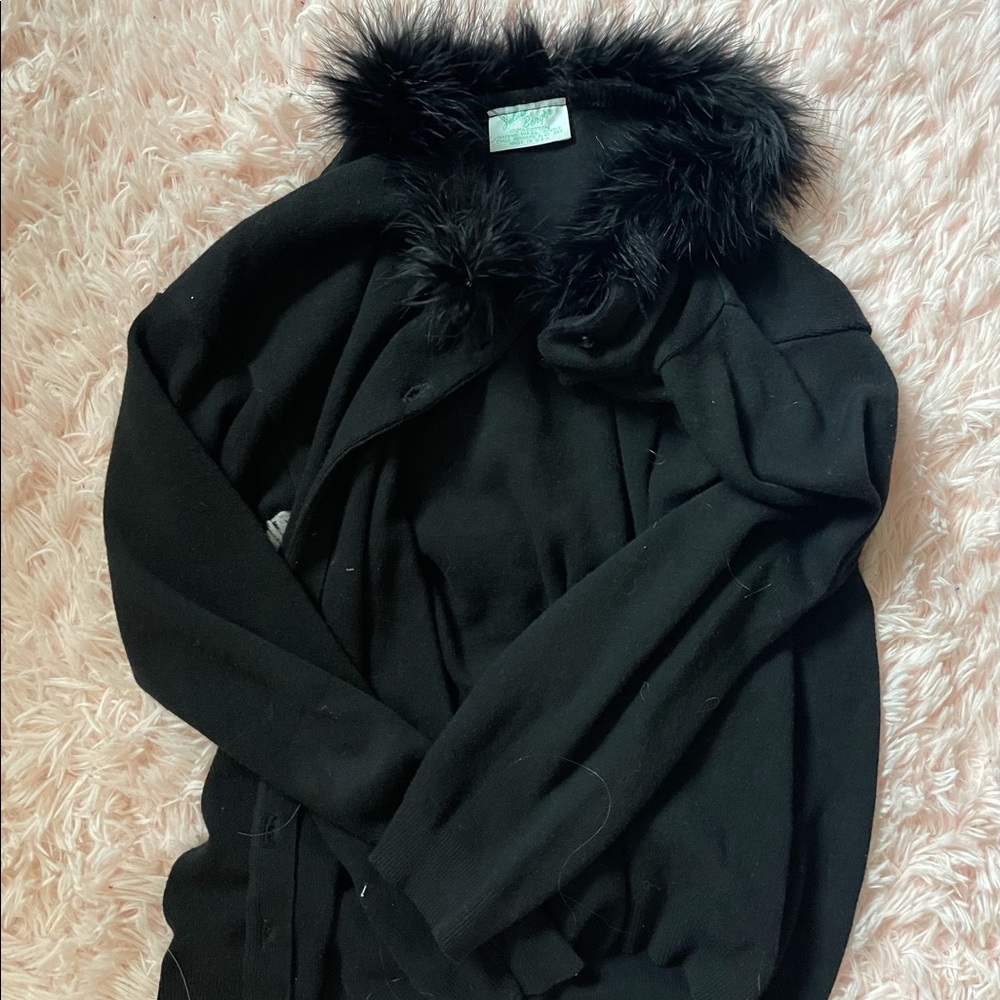 Fluffy black sweater! 🖤